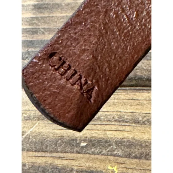 Women's Brown Leather Belt with Ornate Gold-Tone Decorative Buckle - Picture 8 of 12